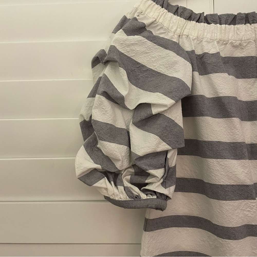 Alexis Olevetti Off The Shoulder Ruffled Striped Mini Dress Grey White XS - Picture 5 of 9